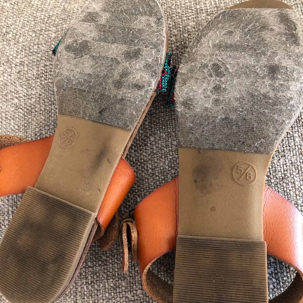 Sandals - Picture 3 of 3